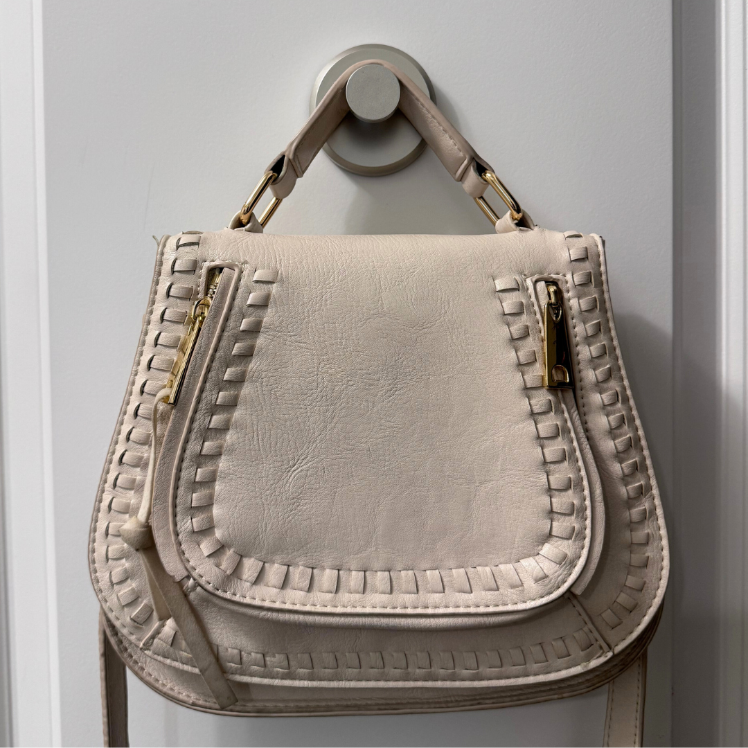 超粘着の吸盤フック、必要に応じて再配置可能